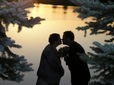 d-mary-carl-kissing3.jpg
